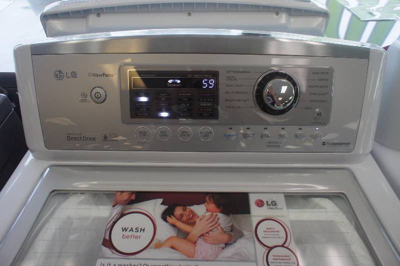 lot 5 image: LG Washer- Model # (WT5075CW)