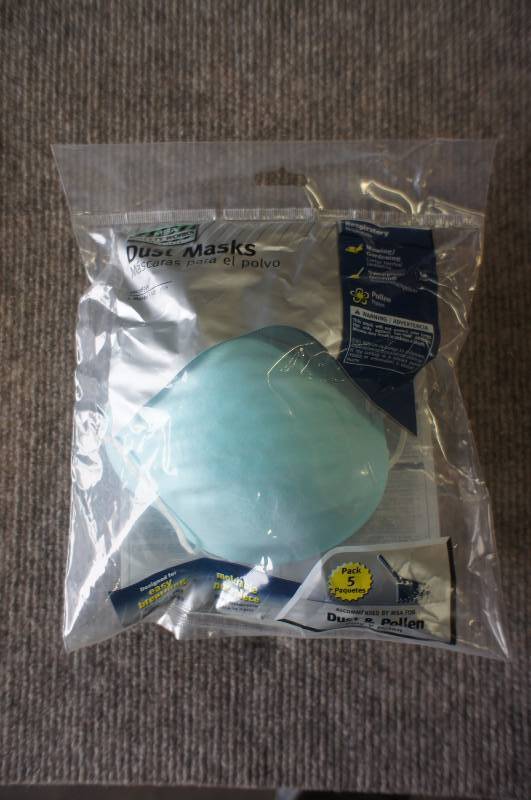 lot 83 image: Large Lot of Dust Masks Approx 250