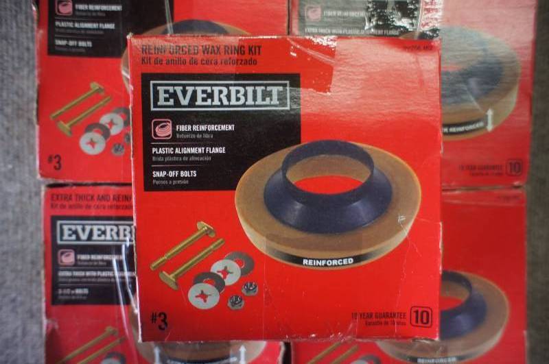 lot 95 image: Lot of 5 Everbilt Wax Ring Kits