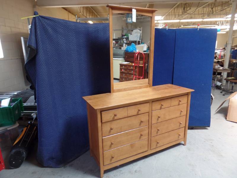 8 Drawer Dresser