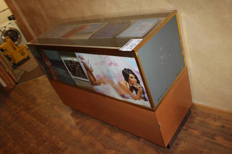 lot 242 image: Display Case
