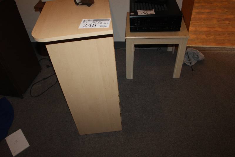 lot 248 image: Lot of (3) Shelfs
