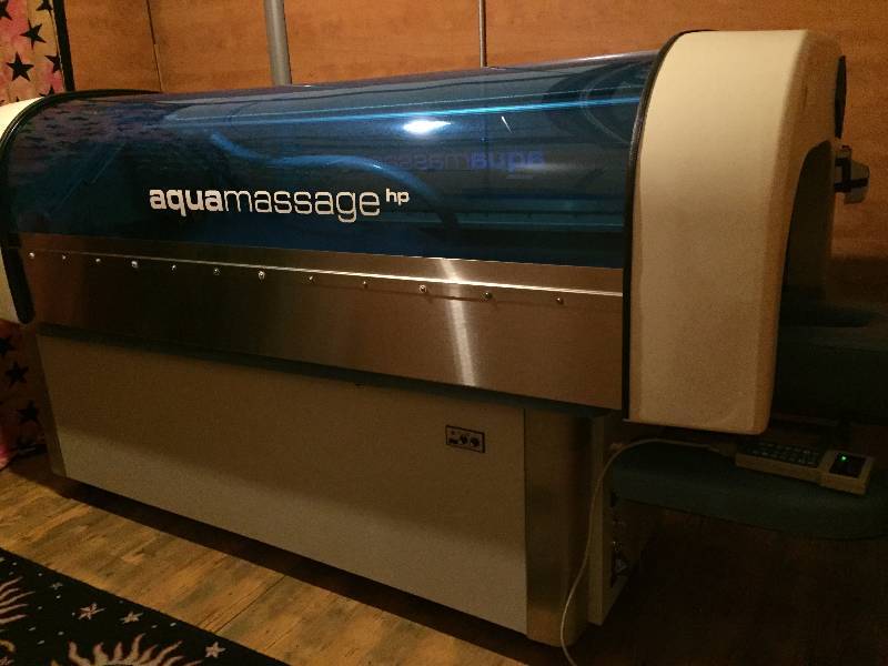 lot 220 image: Aqua Massage Bed