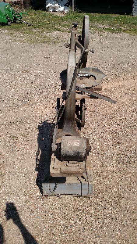 Antique band saw