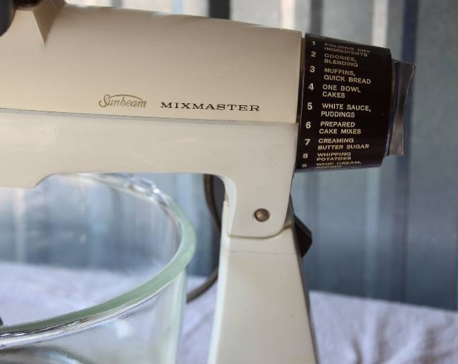 Sunbeam Stand Mixer w Glass Bowl