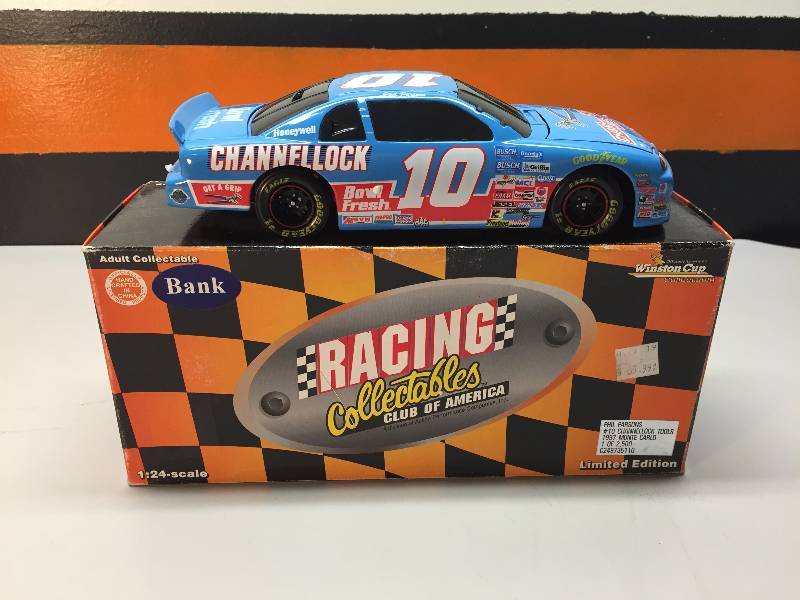 lot 32 image: PHIL PARSON NASCAR BANK