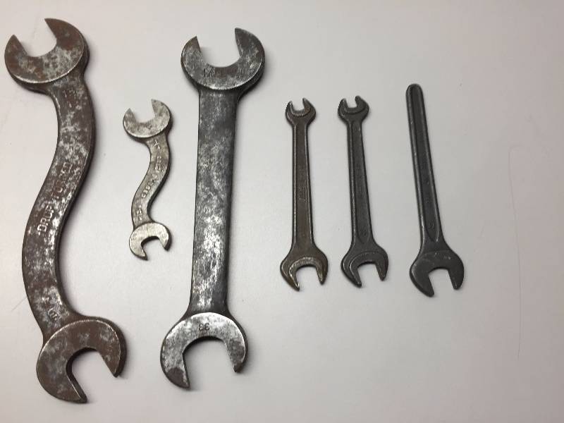 lot 40 image: WRENCHES VARIOUS SIZES