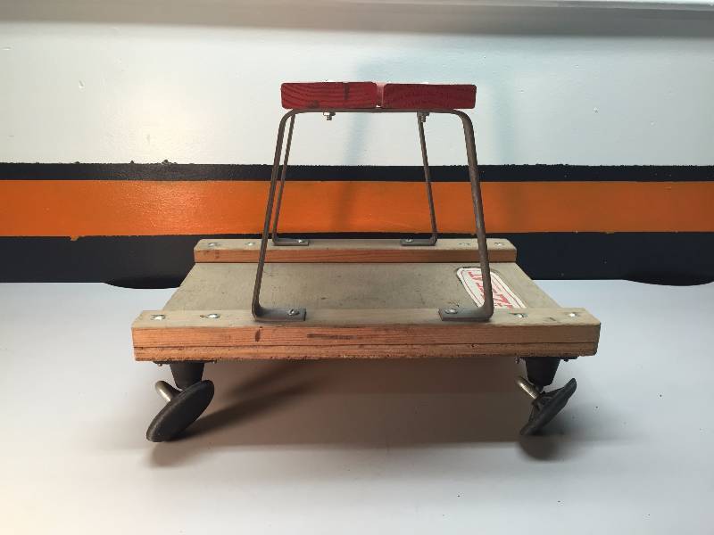 lot 48 image: EASY SEAT, MECHANICS ROLLER