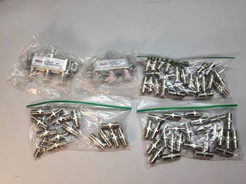 lot 58 image: GROUNDS, CABLE CUTTER, COAXIAL CONNECTORS, 3 WAY SPLITTER, TRAIN TRANSFORMER