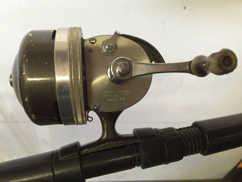 lot 67 image: FISHING POLES,SHAKESPEARE, SOUTH BEND, ZEBCO (4) 1 TELESCOPING