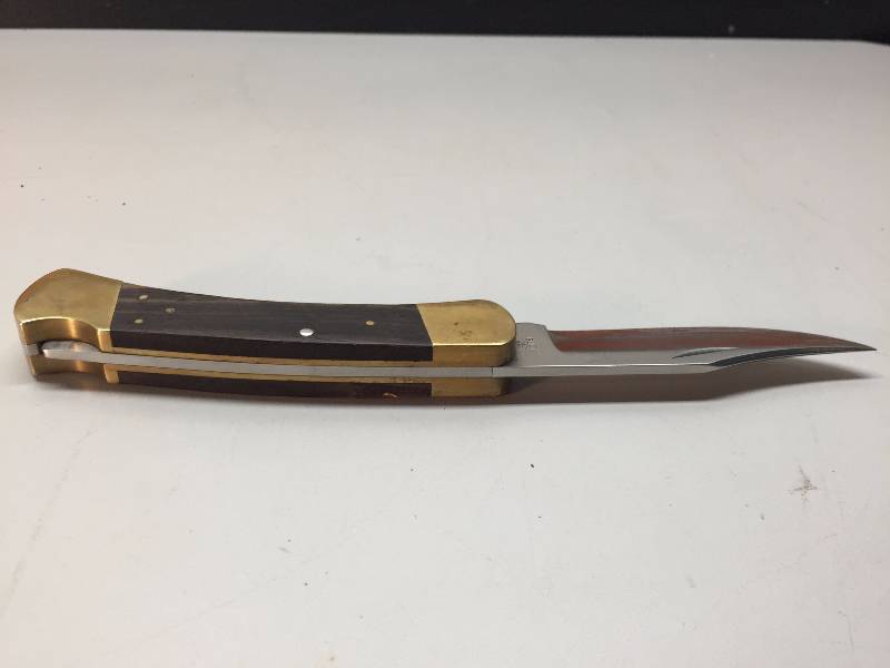 lot 73 image: BUCK KNIFE LOCKING BLADE WITH CASE