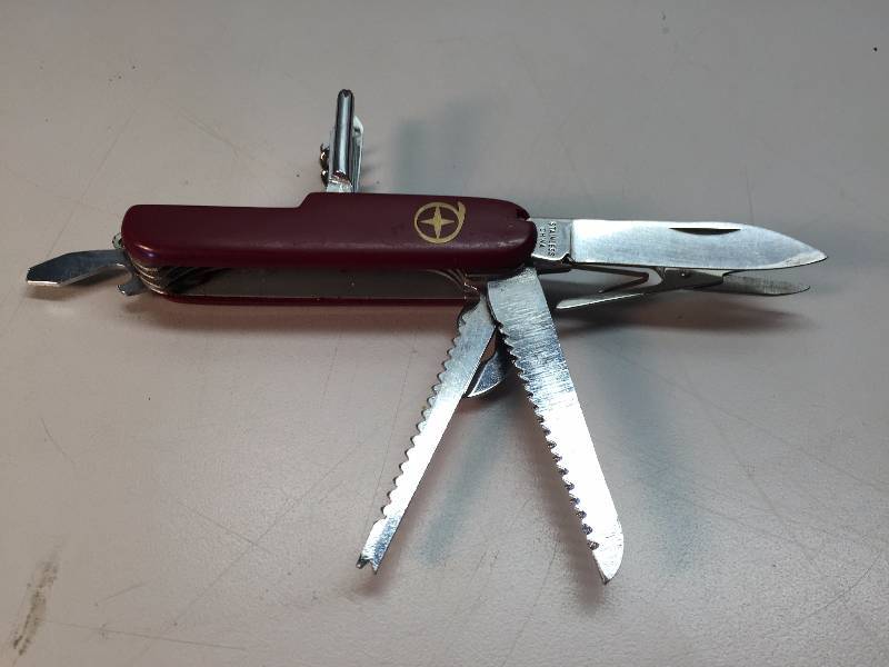 lot 75 image: AMERISTEP HARNESS, MULTI TOOL KNIFE, AIR SOFT BBS