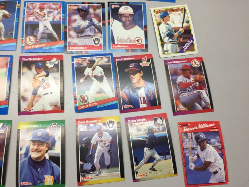 lot 83 image: BASEBALL COLLECTOR CARDS