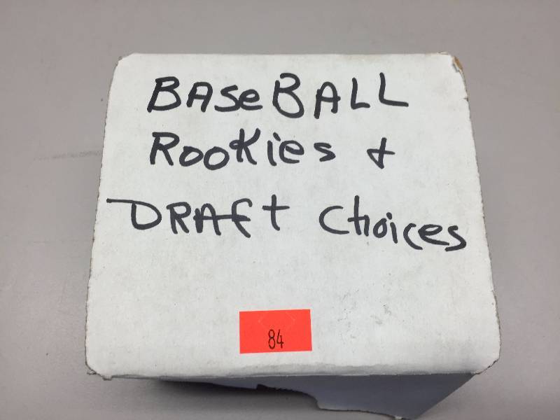 lot 84 image: BASEBALL COLLECTOR CARDS, ROOKIES AND DRAFT CARDS