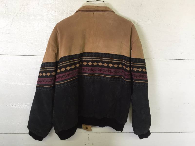 lot 89 image: SUEDE LEATHER JACKET SIZE MED