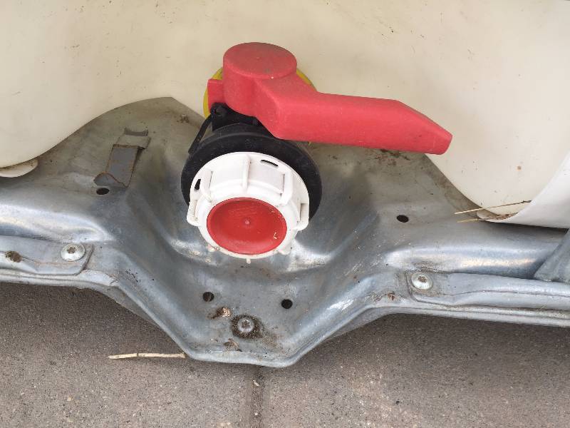 lot 95 image: BULK TANK 300 GALLON CONTAINER WITH VALVE