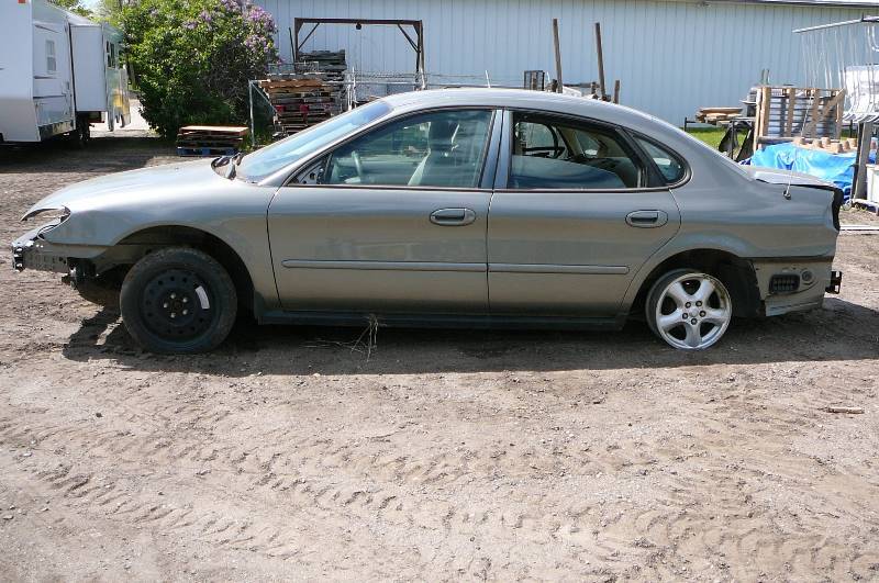 2000 Ford Taurus Parts Car