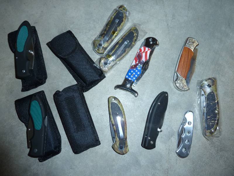 12 new pocket knives...