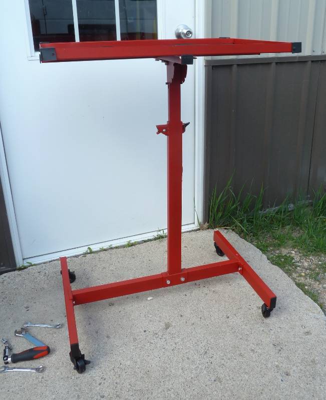 New rolling work table - top tilts ...