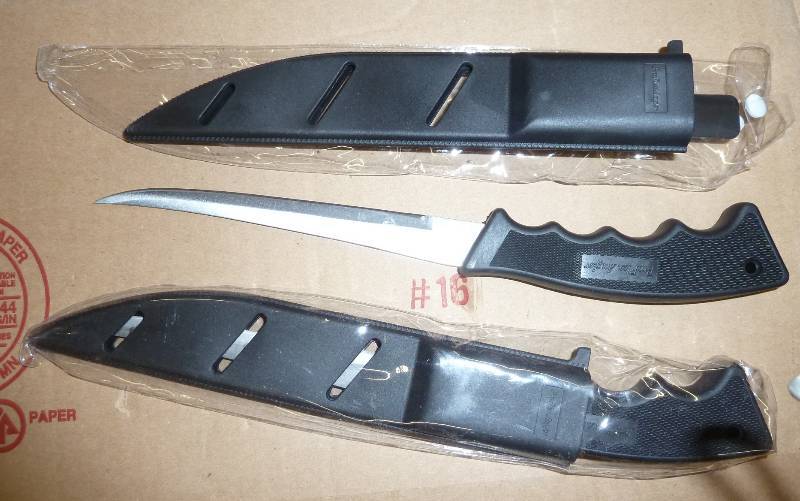 2 fishing filet knives with sheath...