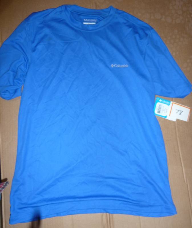 Columbia Mens Medium shirt - snag o...