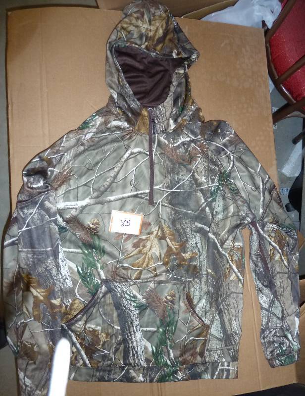 Russell Outdoors pullover - Mens XL...