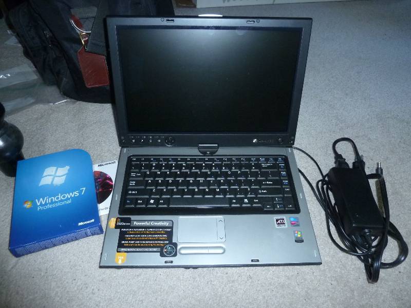 Gateway laptoptablet computer - Pe...