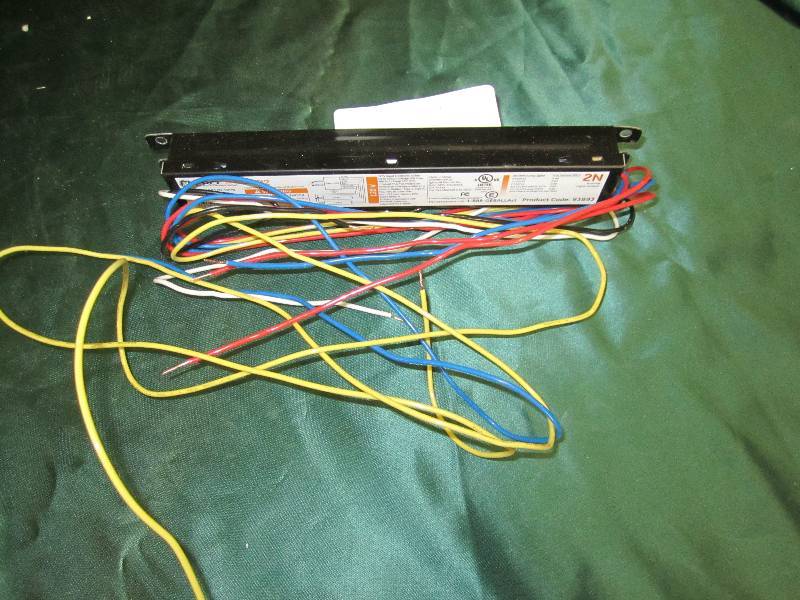 120-Volt Electronic Ballast for 4 f...