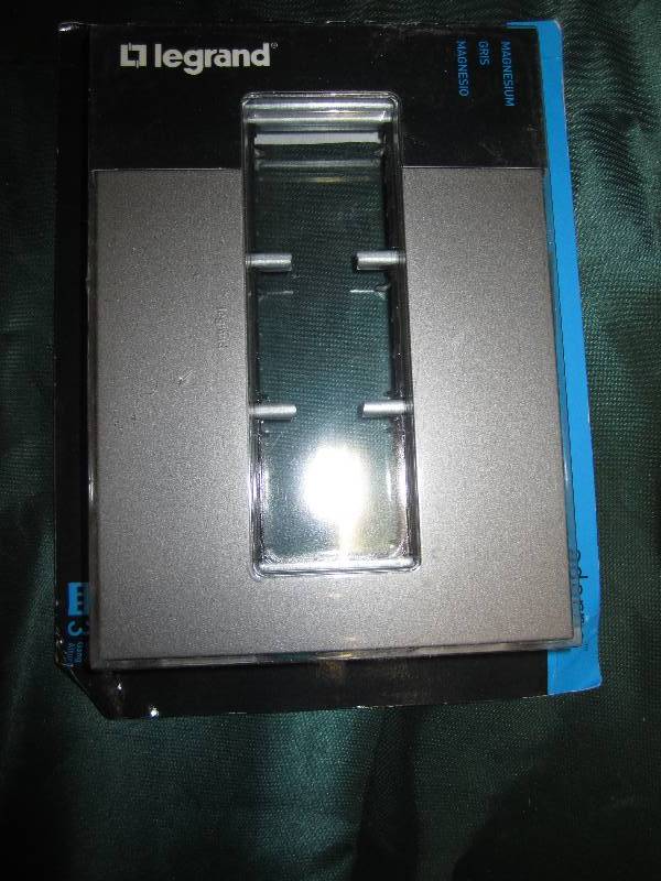 Adorne magnesium legrand gang 3 mod...