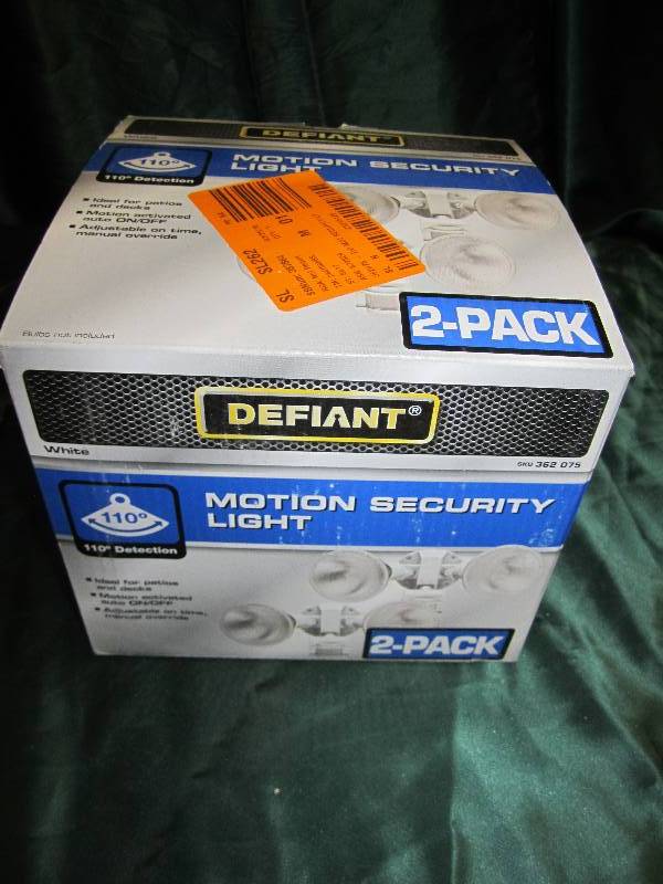 Defiant motion security light 2-pac...