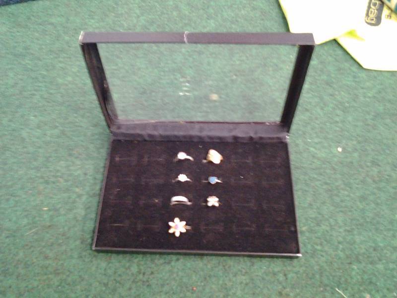 7 Rings Includes Display