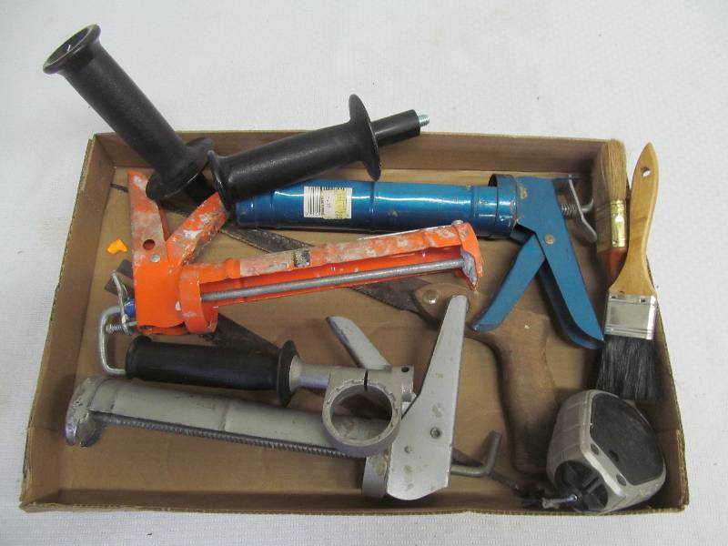 lot 87 image: Chalking guns