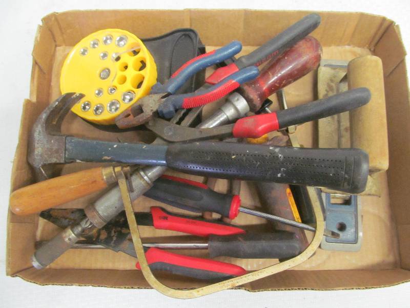 lot 118 image: hand tools