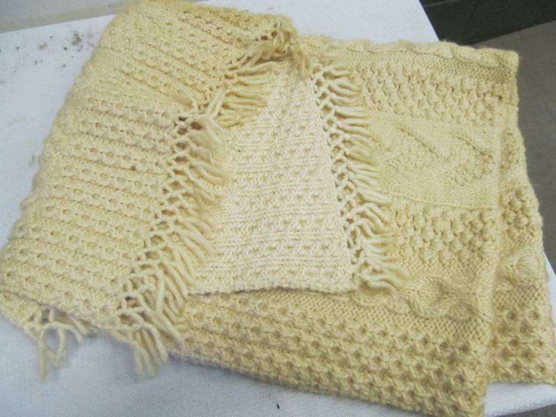 lot 120 image: afghan