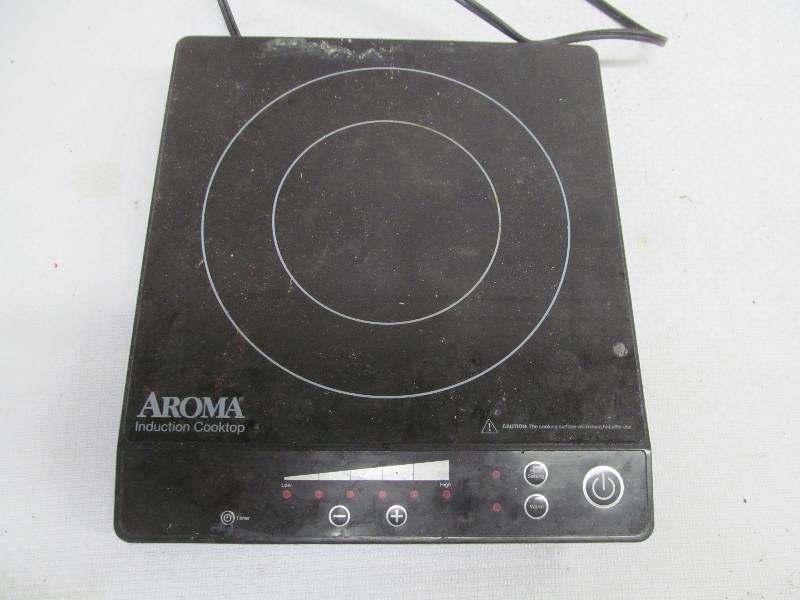 lot 122 image: Aroma Induction Cooktop