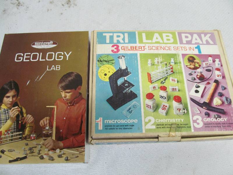 lot 131 image: Skilcraft lab kit,Gilbert Tri Lab kit