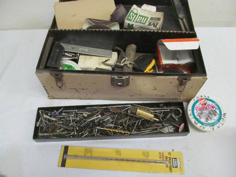 lot 133 image: tool box ,tools