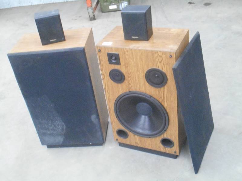 lot 43 image: (2) Technique Stereo Speakers & (2)...
