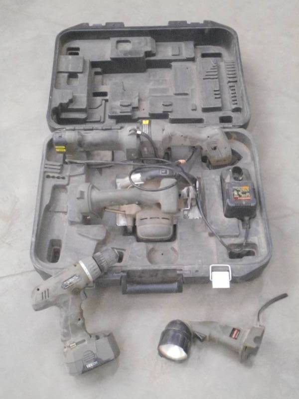 lot 48 image: Durabilt 18Volt Cordless Tool Set W...