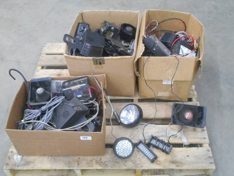 lot 49 image: (3) Boxes Of Assorted Automotive L...