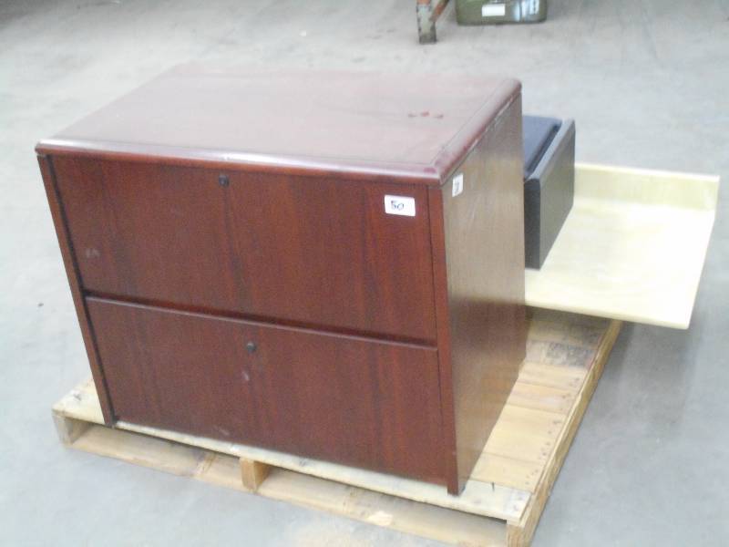 lot 50 image: Lot Of (1) Heavy Duty 2-Drawer Lat...