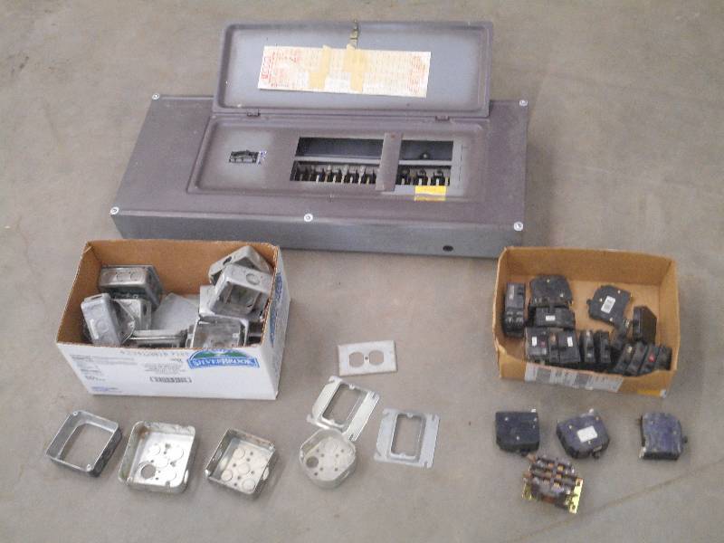 lot 69 image: Lot Of (1) Square-D Series L7 Pane...