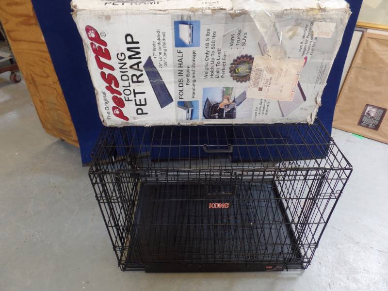 Pet Carrier and Ramp