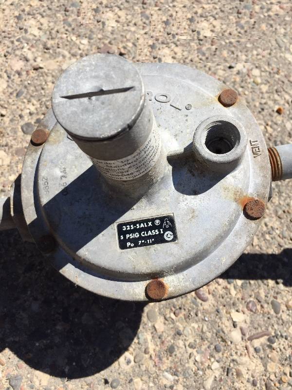 lot 9 image: Maxitrol Gas Regulator