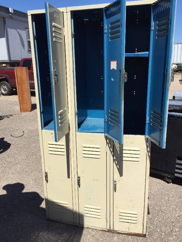 lot 51 image: Set of  Lockers