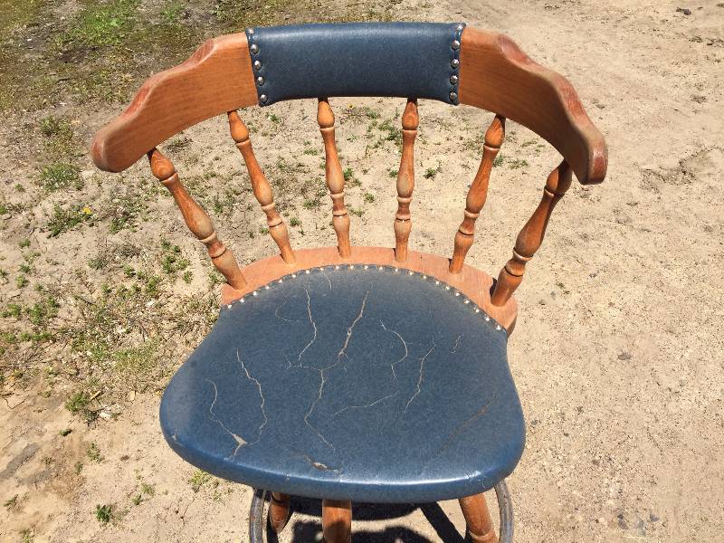 lot 42 image: Wood Captain Swivel Bar Stools - Lot of 8