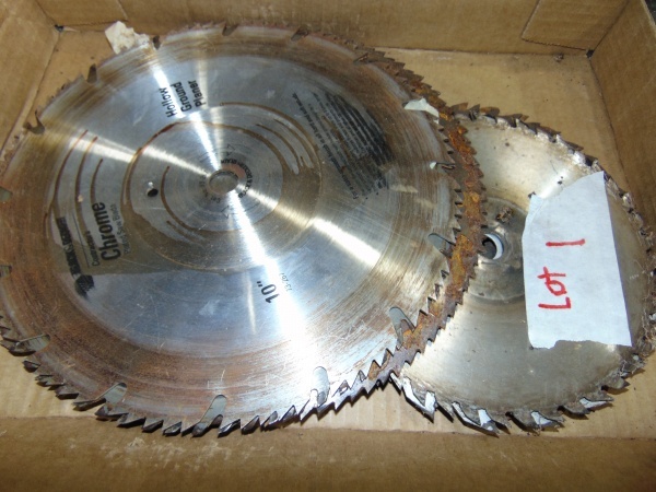 lot 56 image: Misc Saw Blades
