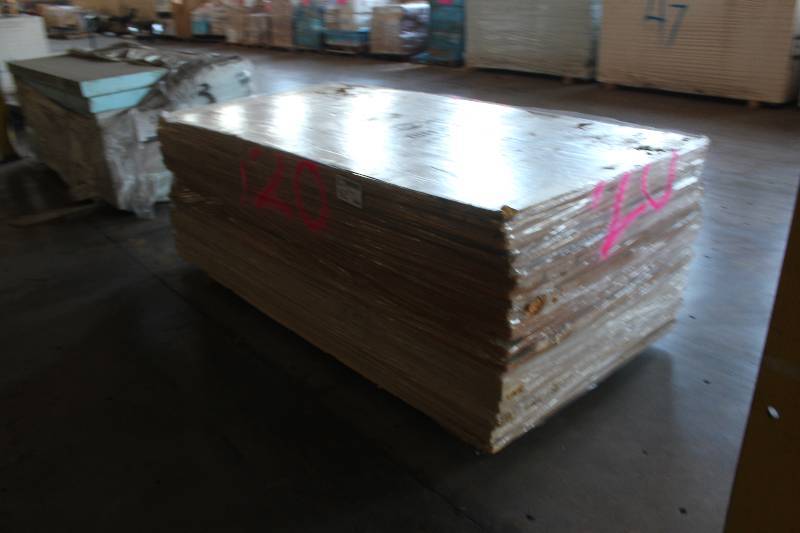 lot 62 image: Lot of (32) Thermax Foil Faced Insulation