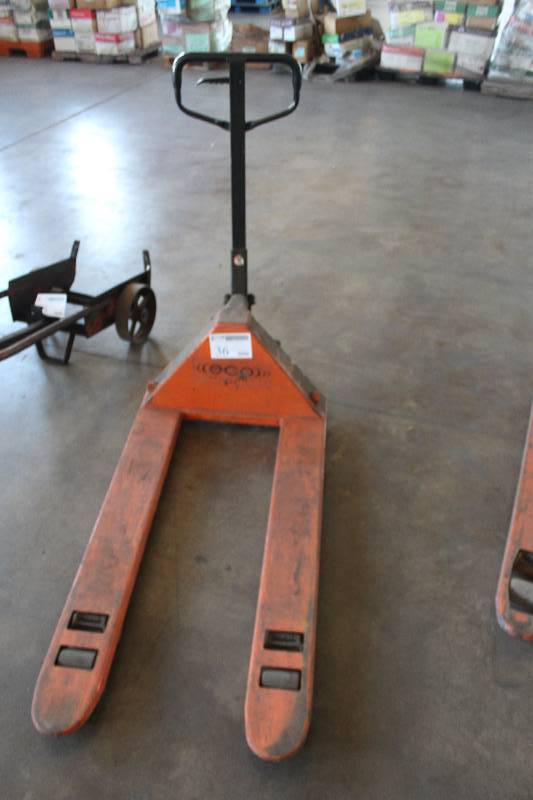 lot 36 image: Eco Pallet Jack