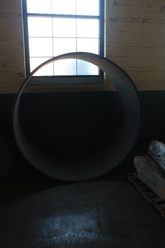 lot 77 image: 80 Tube